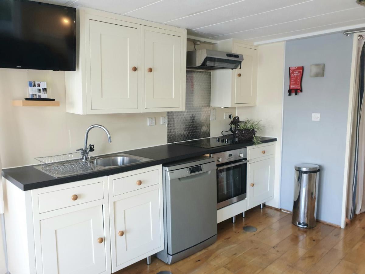 Bluebird House-Boat Hotel East Molesey Luaran gambar