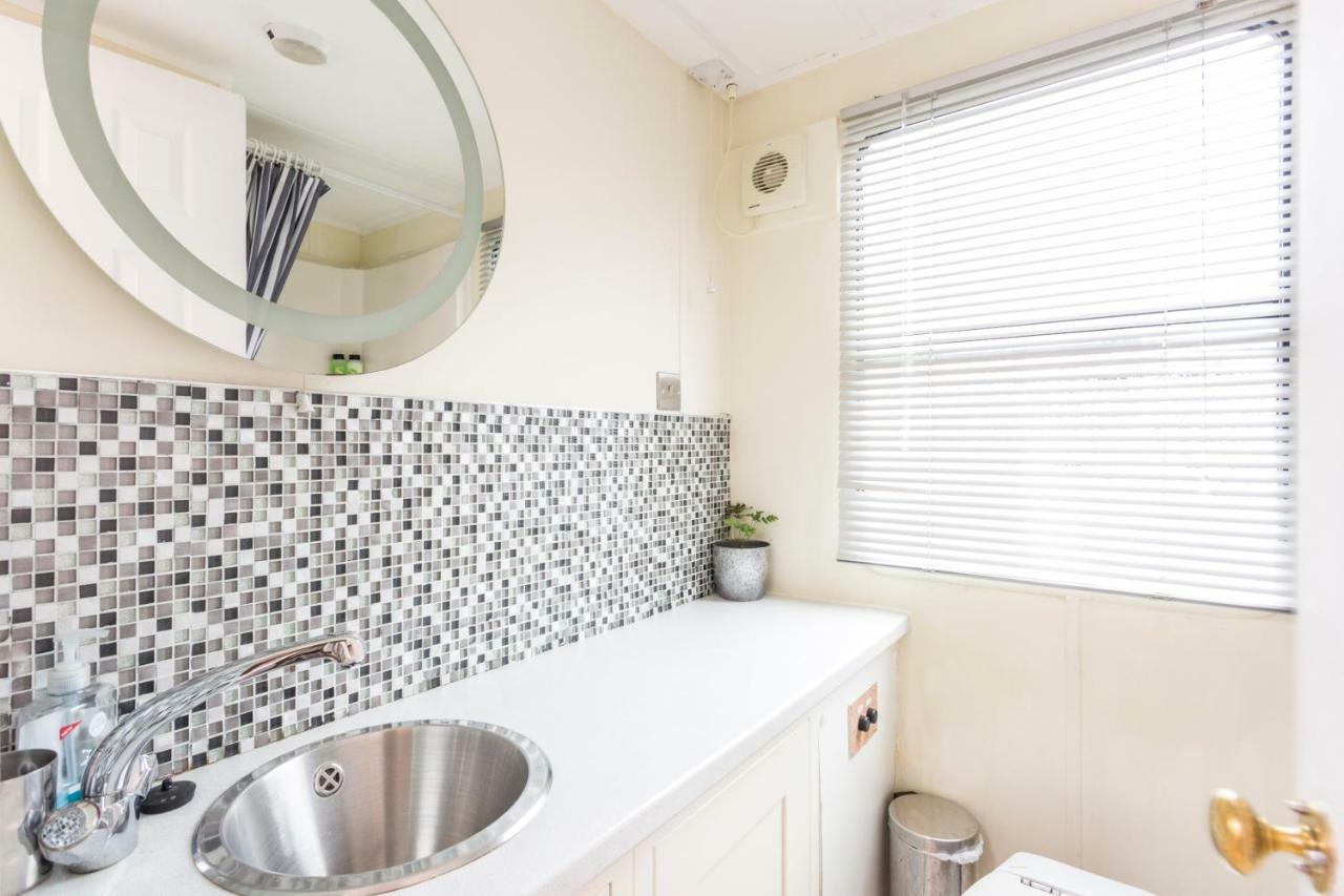Bluebird House-Boat Hotel East Molesey Luaran gambar